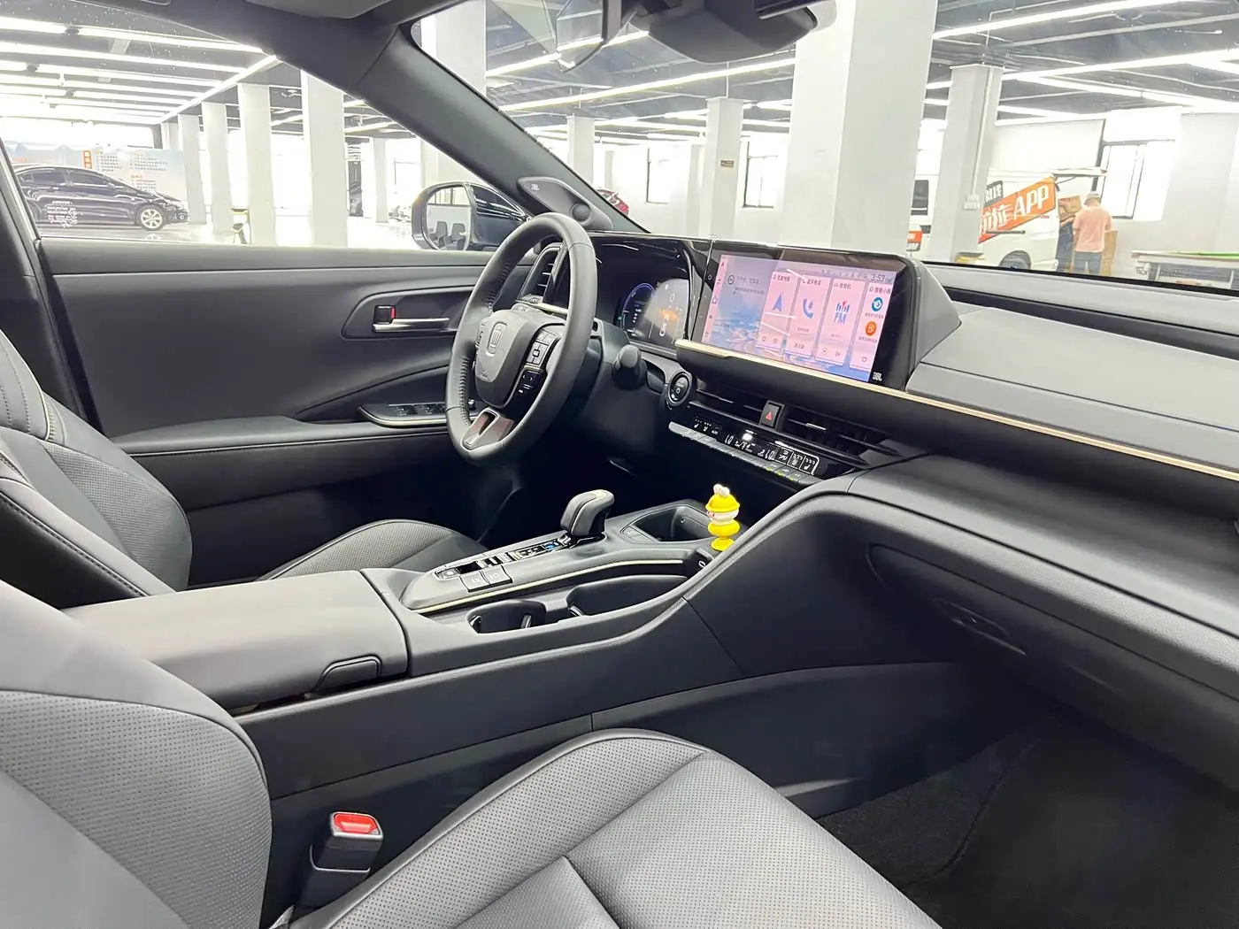Toyota Crown SportCross 2024 — Фото 15/16