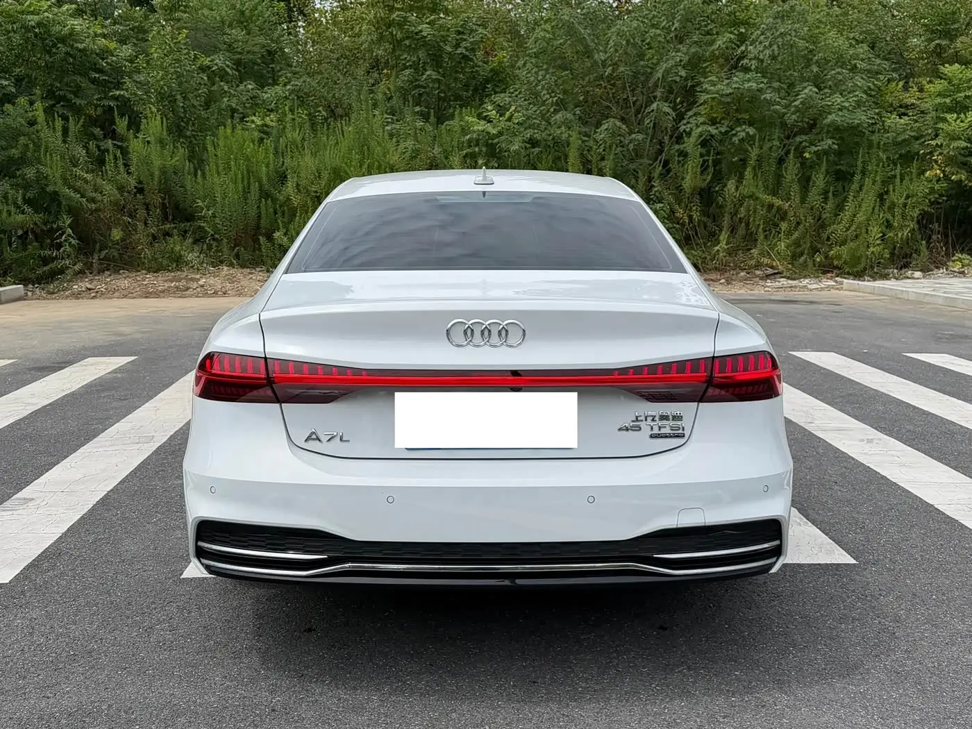 Audi A7L 2024 — Photo 10/20