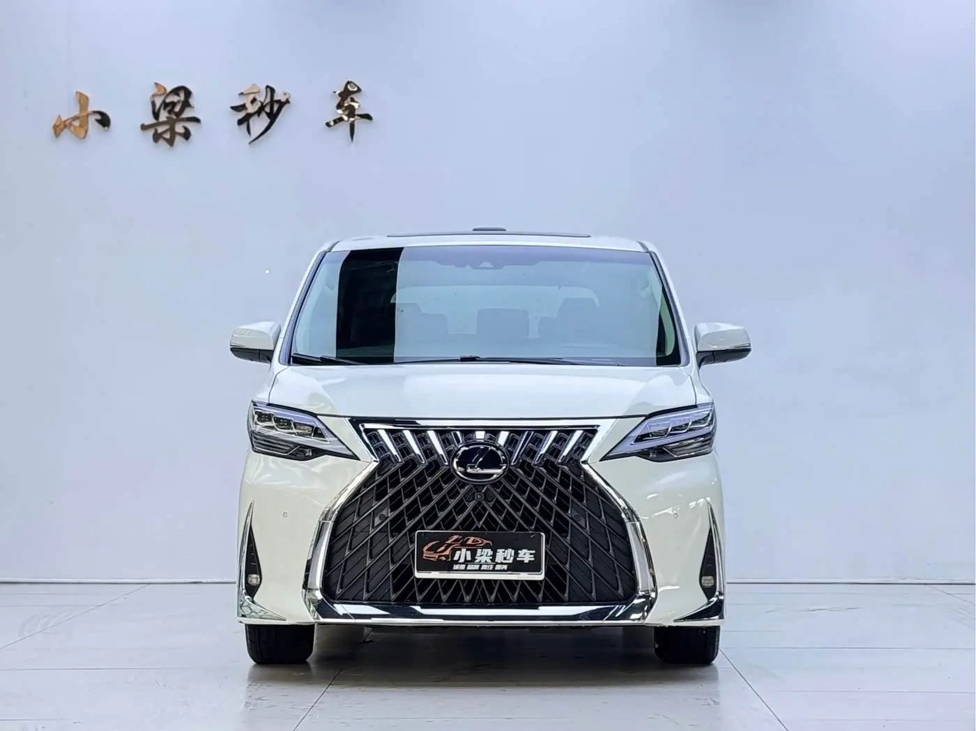 Toyota Vellfire 2020 — Photo 2/9