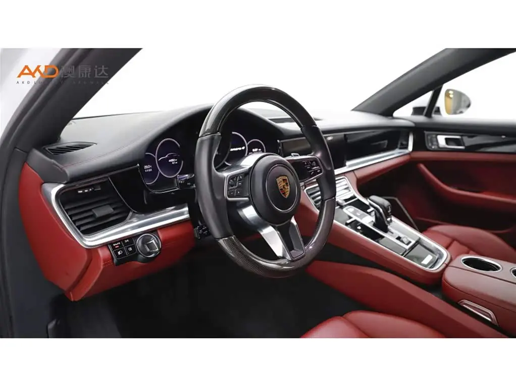 Porsche Panamera 2019 — Photo 6/10