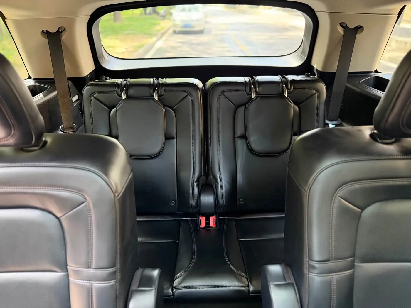 Lincoln Aviator 2021 — Photo 7/14