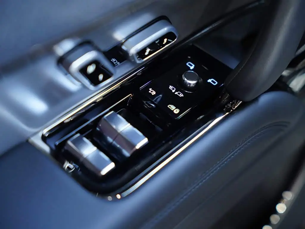 Land Rover Range Rover Sport 2025 — Фото 15/20
