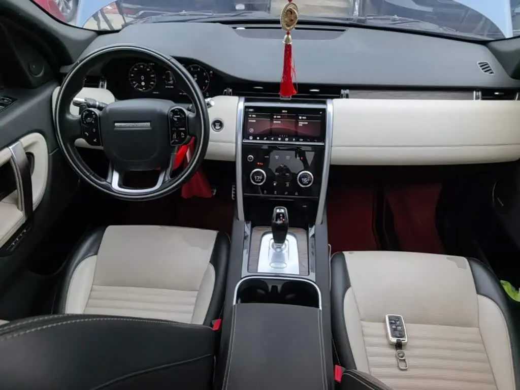 Land Rover Discovery Sport 2021 — Фото 10/20