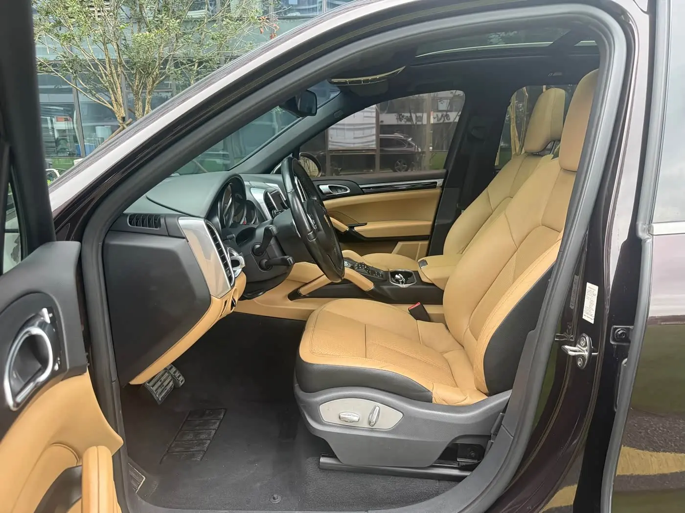 Porsche Cayenne 2014 — Photo 8/11