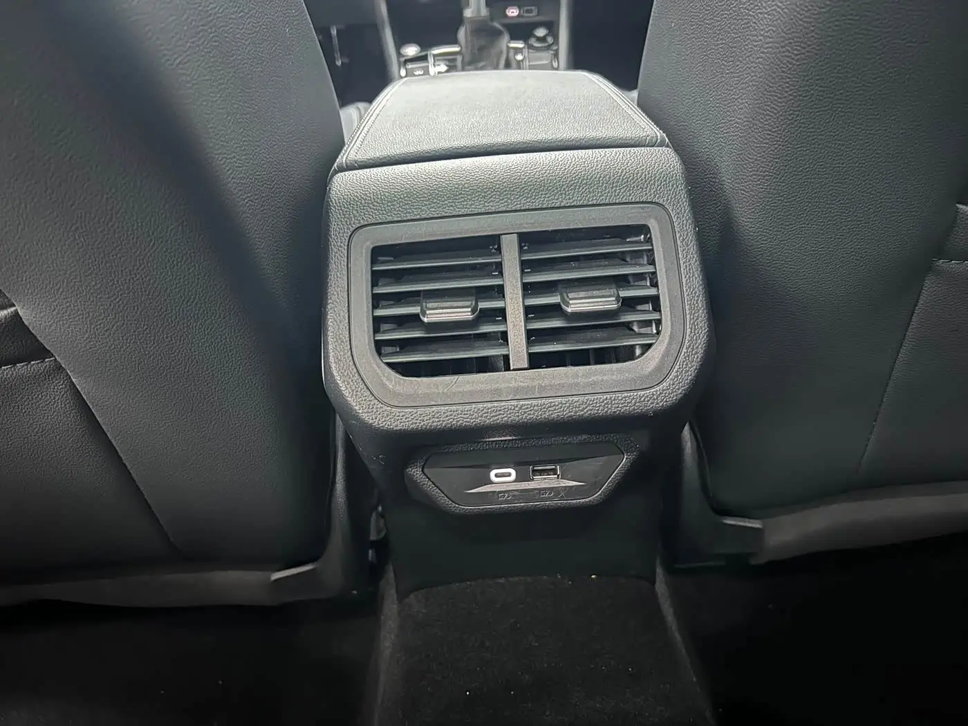 Volkswagen Lavida 2022 — Photo 17/20