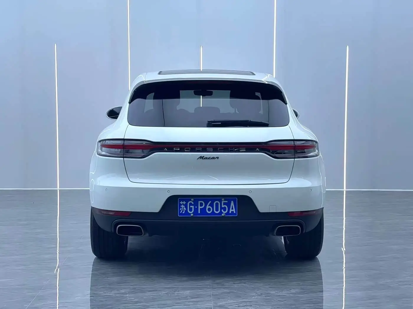Porsche Macan 2019 — Photo 14/15
