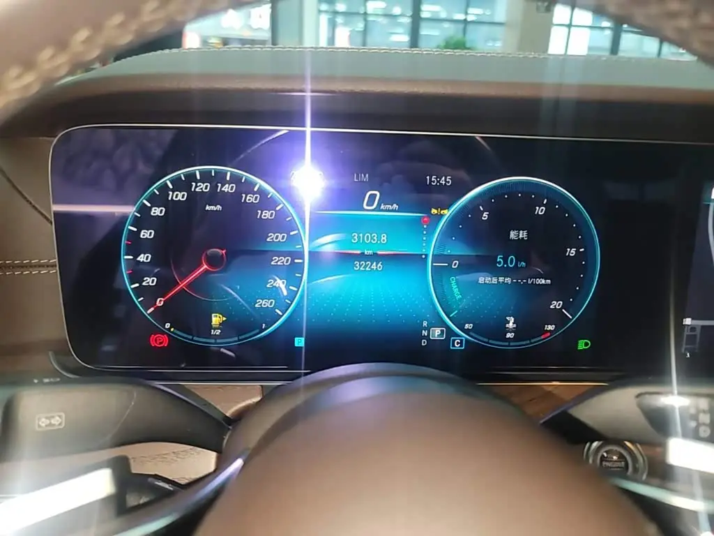 Mercedes-Benz E-Class 2023 — Şəkil 12/20