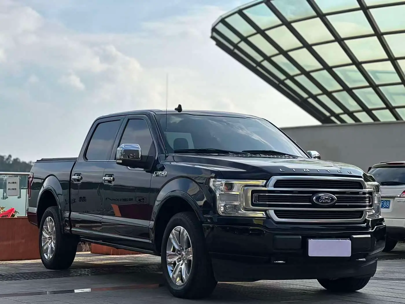 Ford F-150 Raptor 2021 — Фото 3/20