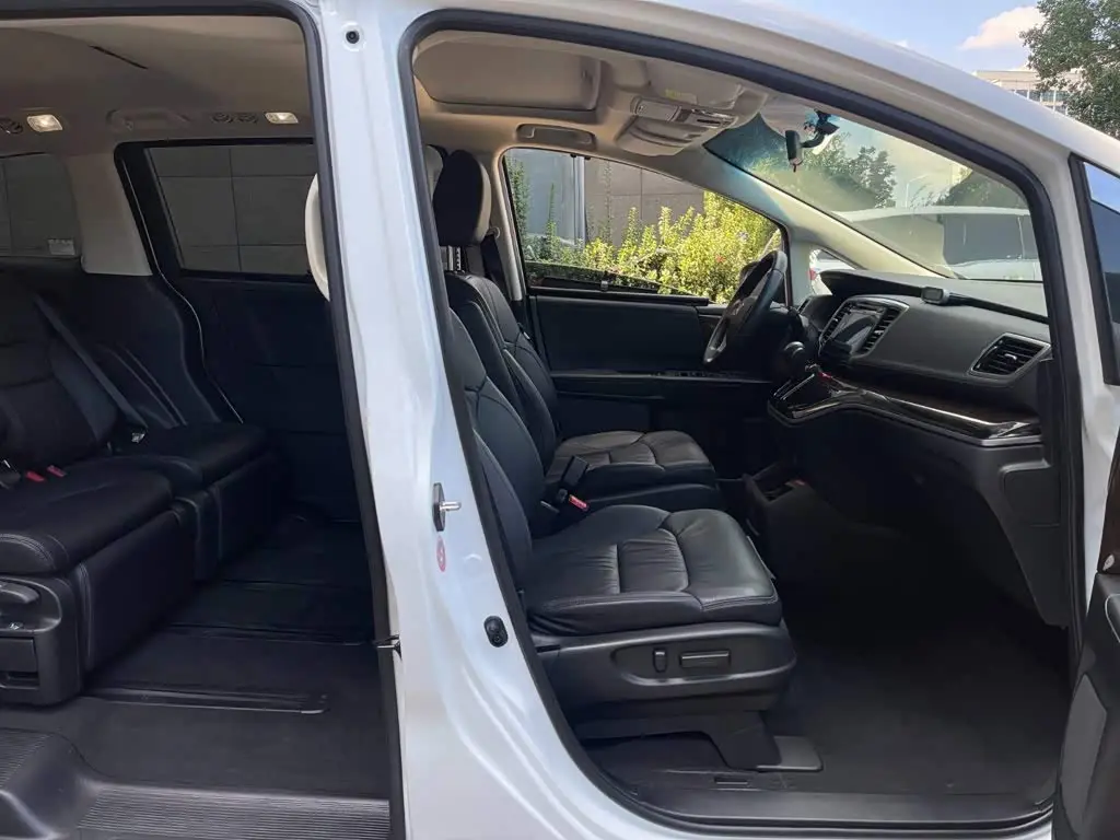 Honda Odyssey 2018 — Photo 18/20