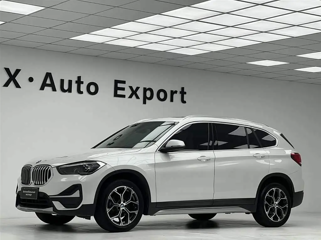 BMW X1 2022 — Фото 11/20