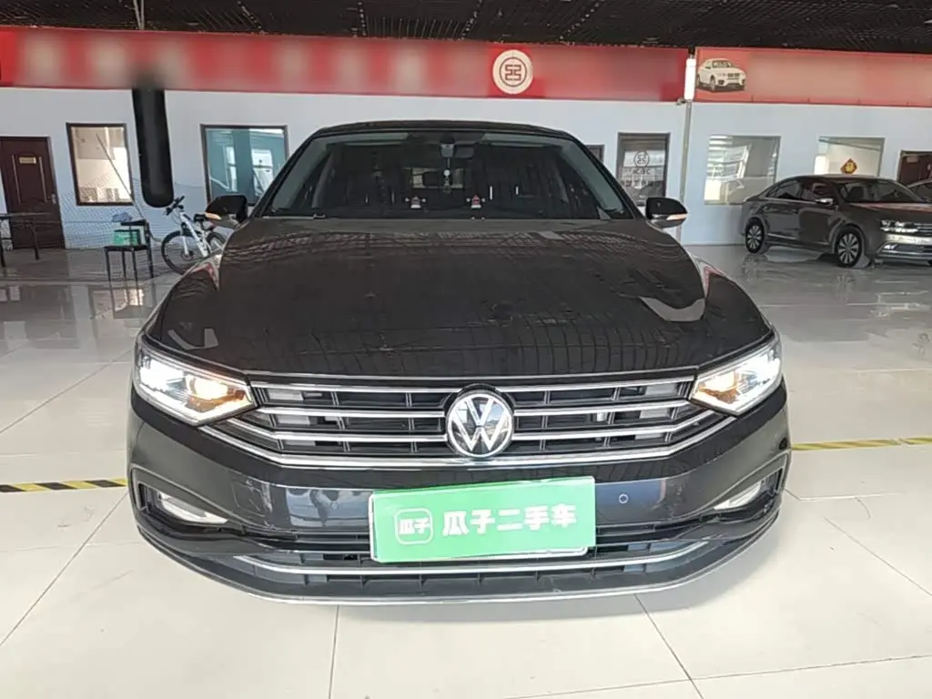 Volkswagen Magotan 2022 — Photo 3/20