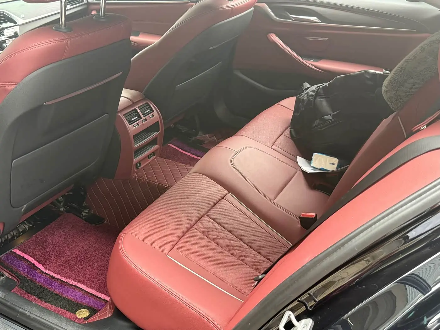 BMW 5 Series 2023 — Фото 8/10