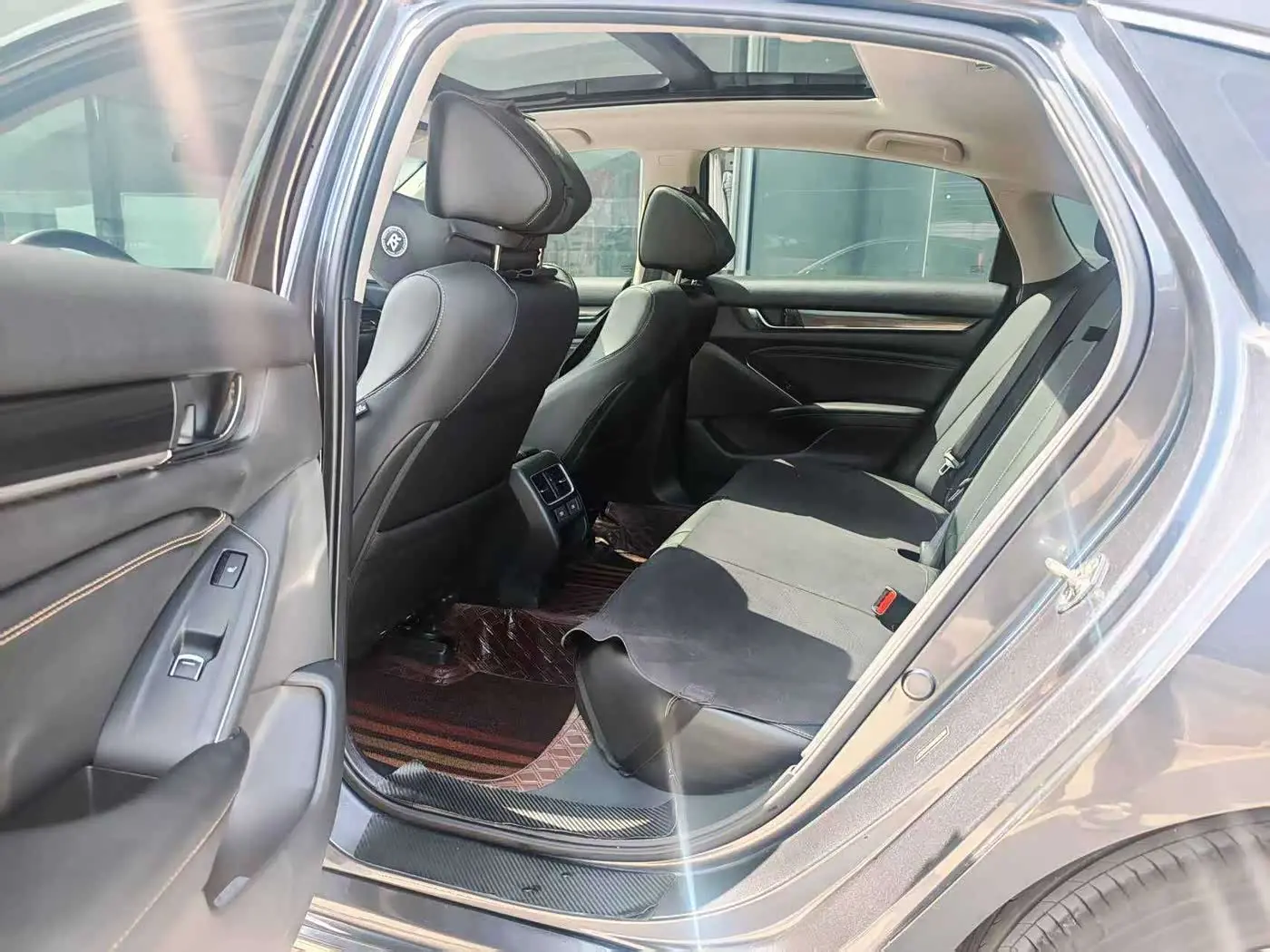 Honda Accord 2022 — Şəkil 9/10