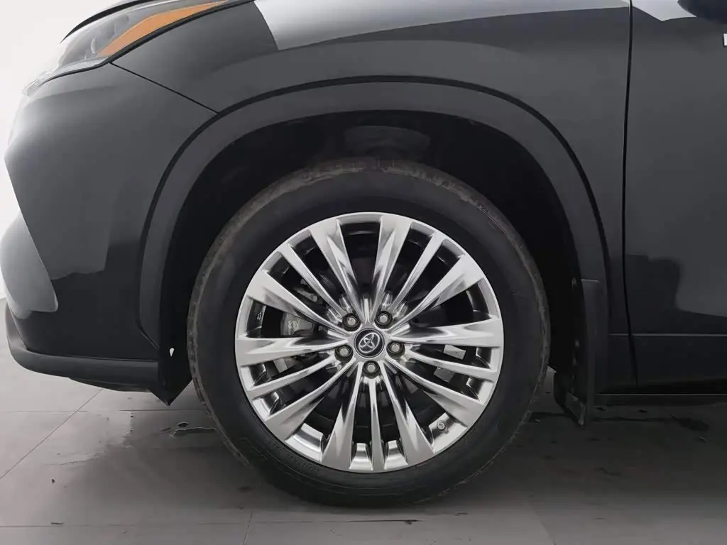Toyota Highlander 2024 — Şəkil 17/20