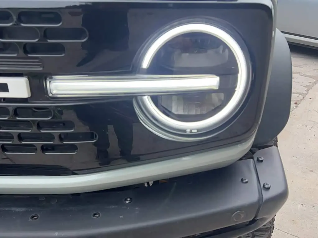 Ford Bronco 2024 — Photo 7/20