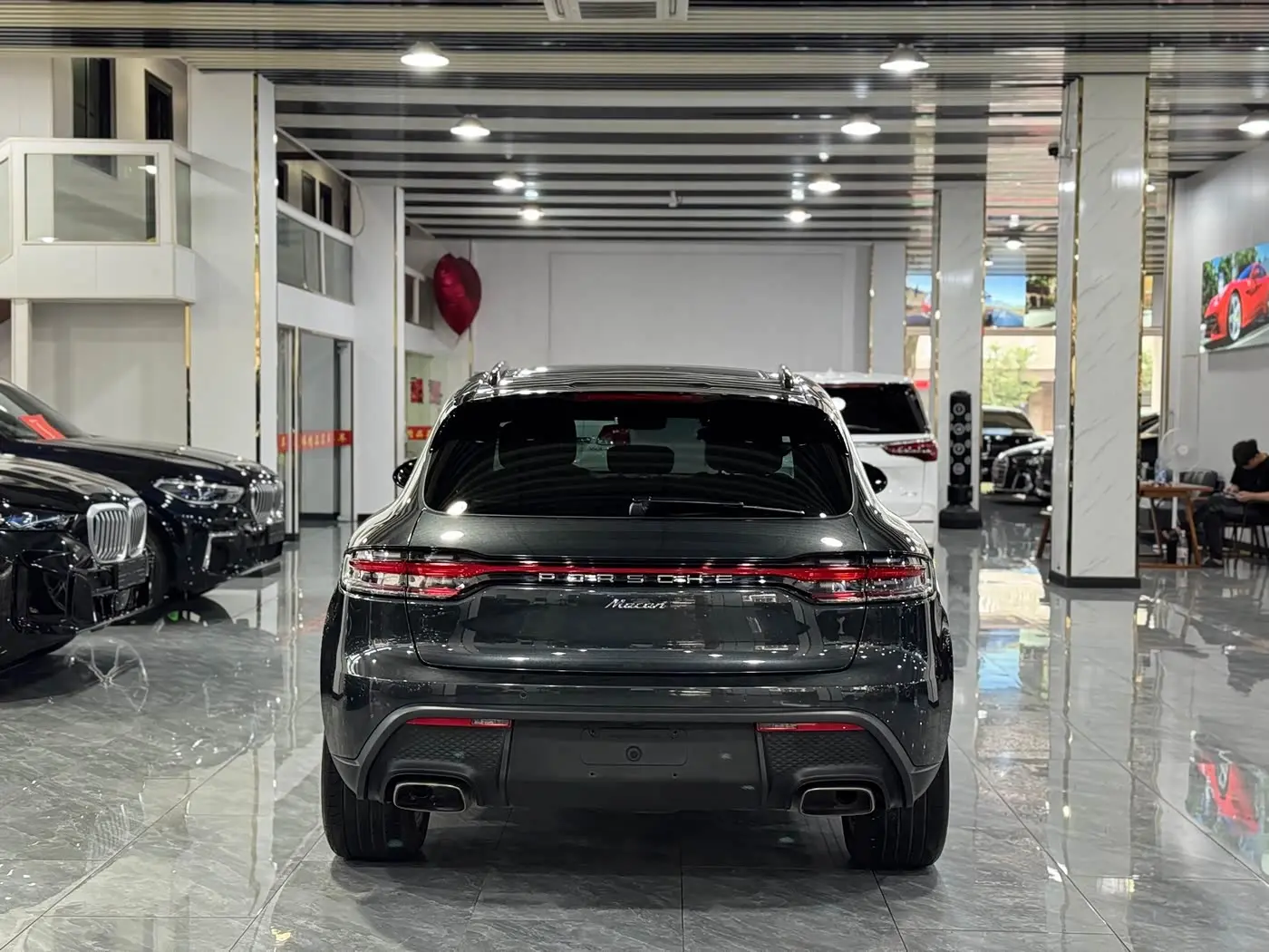 Porsche Macan 2023 — Photo 14/16