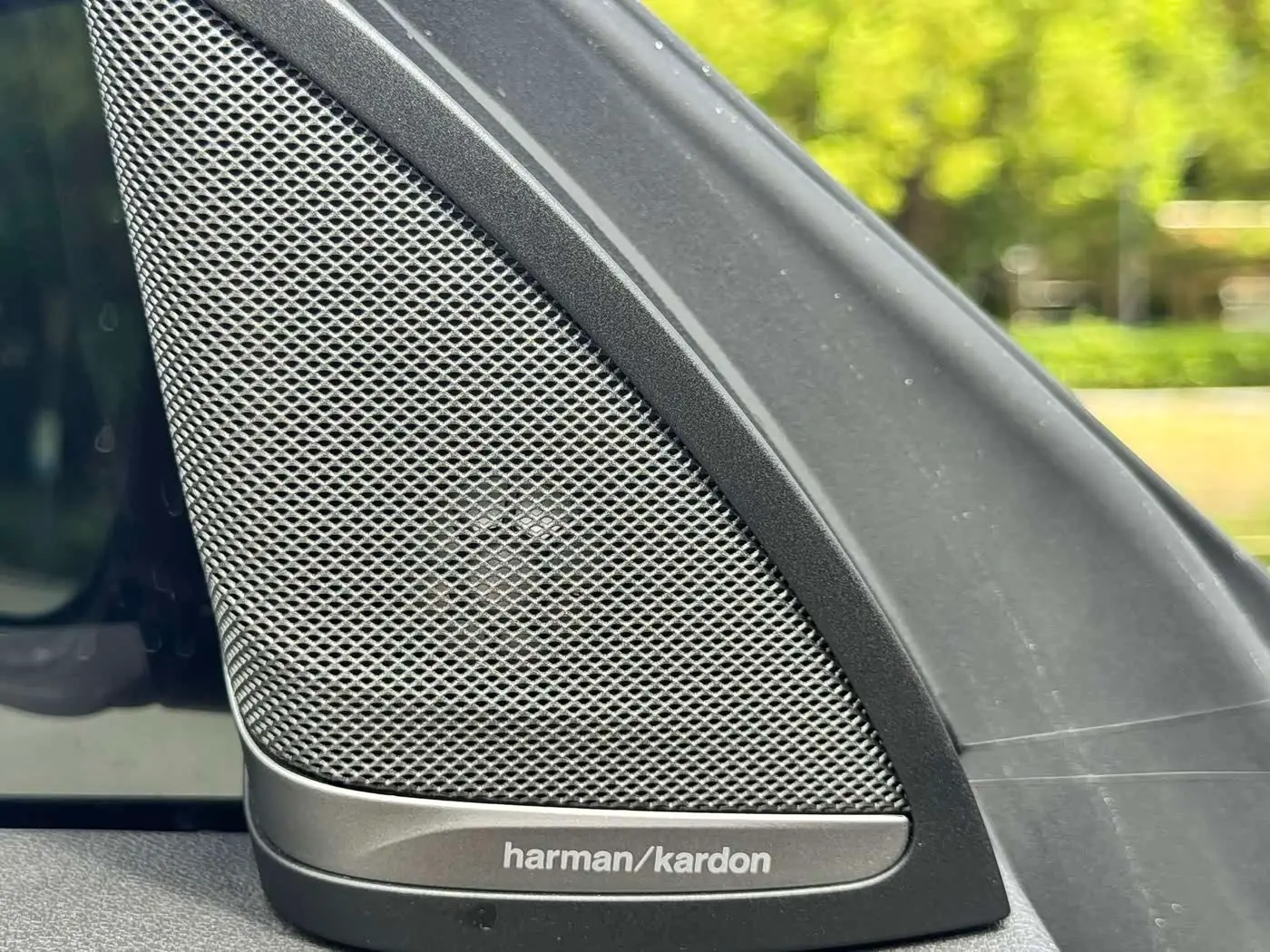 BMW 6 Series GT 2022 — Photo 15/19