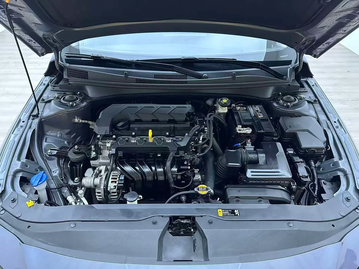 Hyundai Elantra 2023 — Фото 20/20
