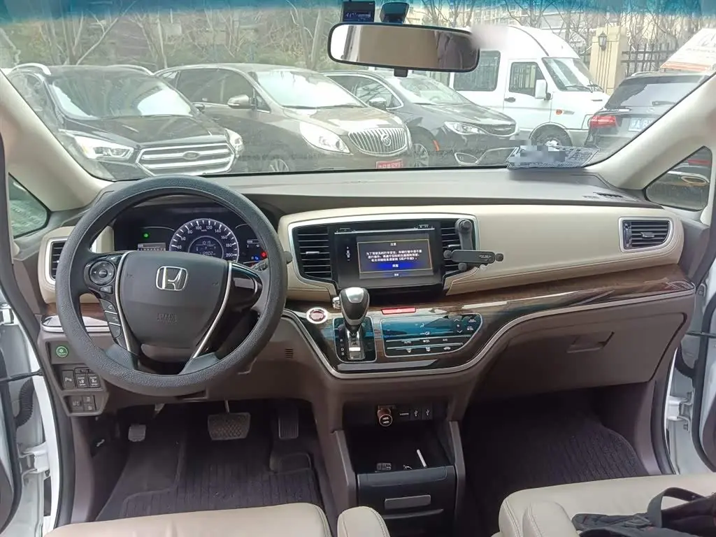 Honda Odyssey 2018 — Photo 12/20
