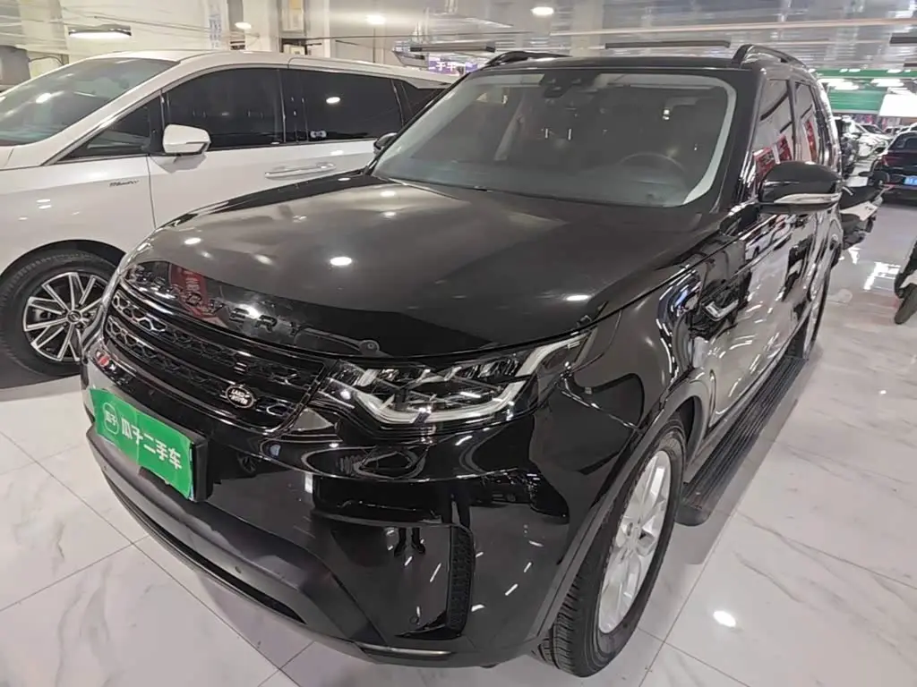 Land Rover Discovery 2017 — Photo 2/20