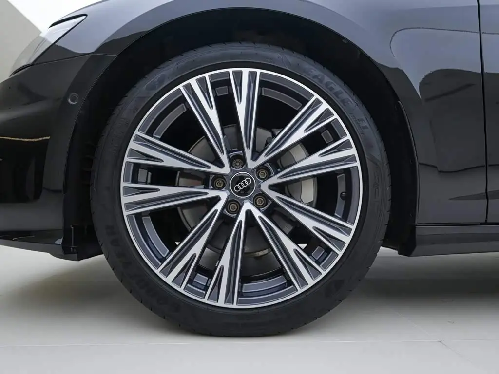 Audi A6L 2024 — Photo 10/20