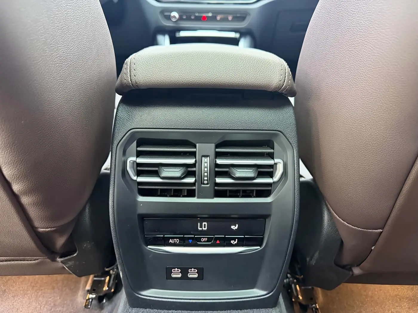 BMW 3 Series 2023 — Фото 16/20