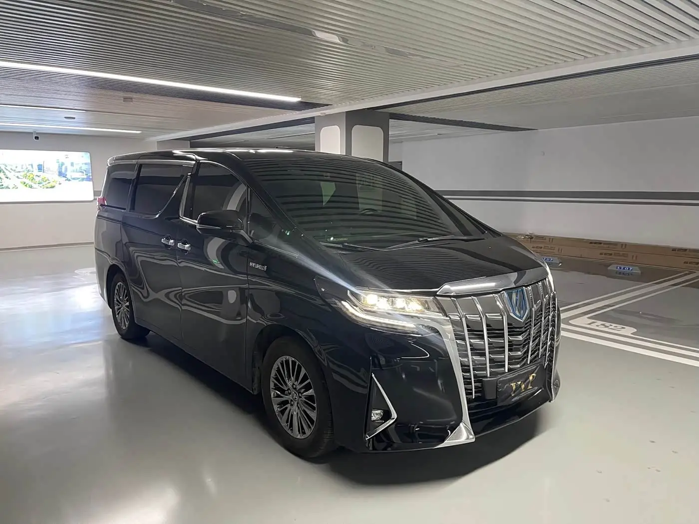 Toyota Alphard 2020 — Photo 3/20