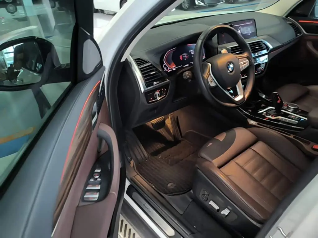 BMW X3 2021 — Photo 16/20