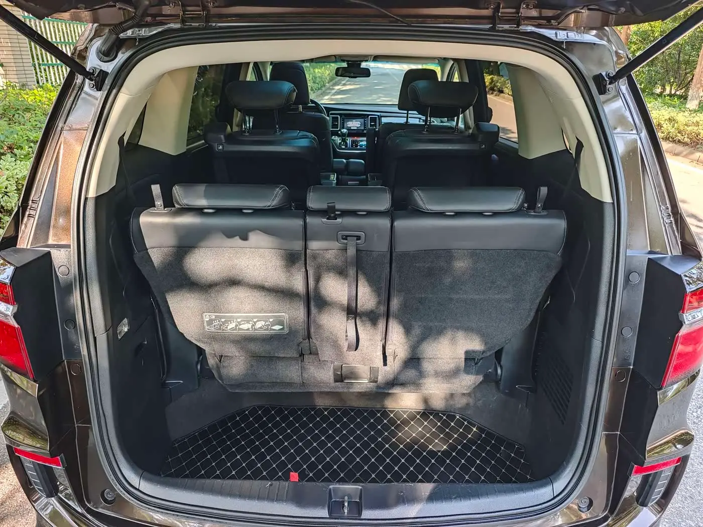 Honda Elysion 2018 — Şəkil 17/17
