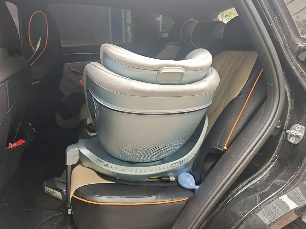 BYD Song PLUS PHEV 2024 — Photo 18/20