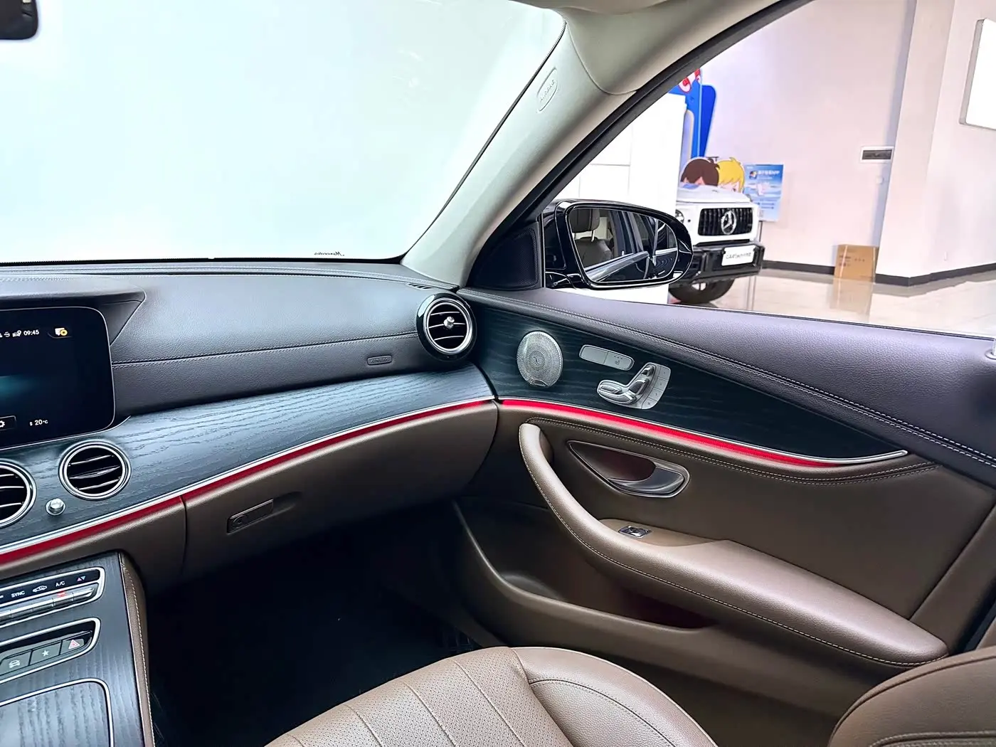 Mercedes-Benz E-Class 2023 — Фото 20/20