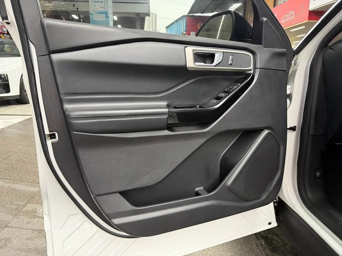 Ford Explorer 2020 — Şəkil 7/20