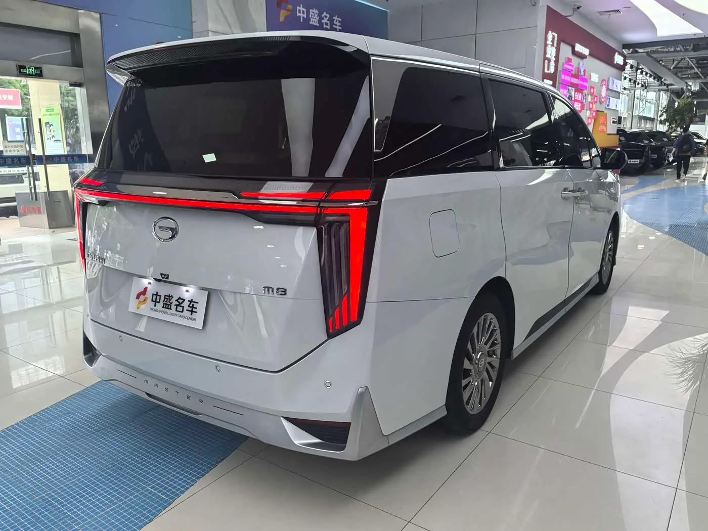 GAC Trumpchi Trumpchi M8 2023 — Photo 7/20