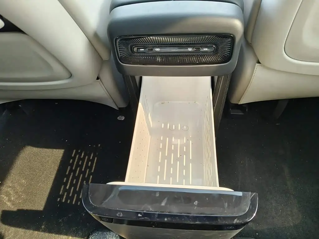 Voyah Auto Voyah Dreamer 2025 — ფოტო 7/20