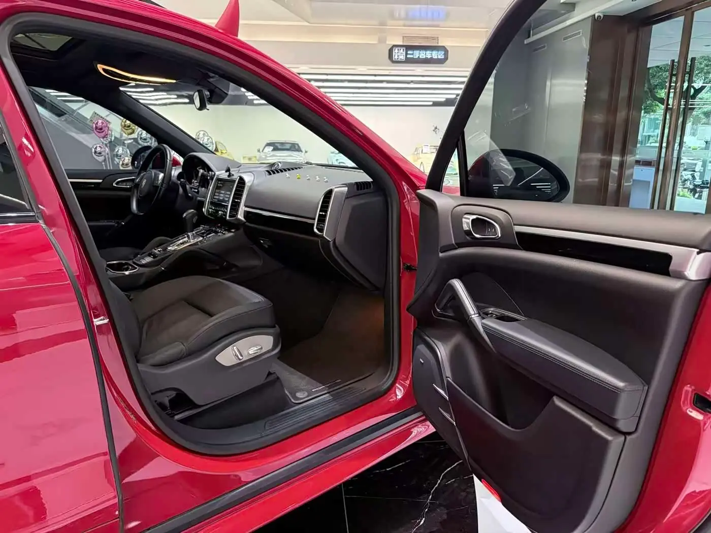 Porsche Cayenne 2014 — Şəkil 12/20