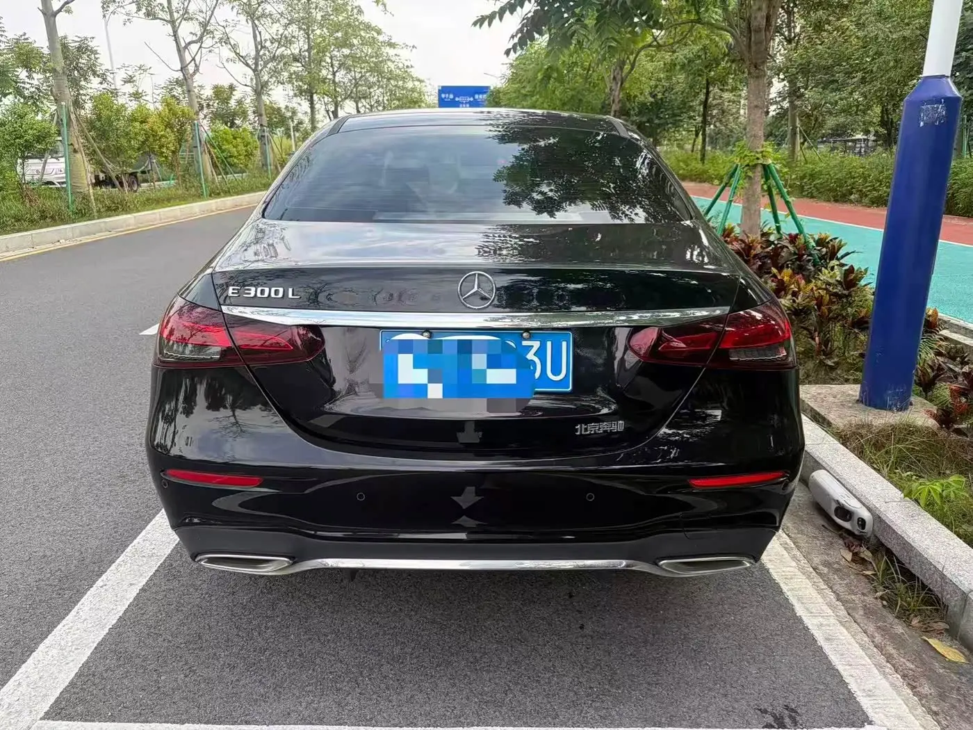 Mercedes-Benz E-Class 2023 — Şəkil 10/11
