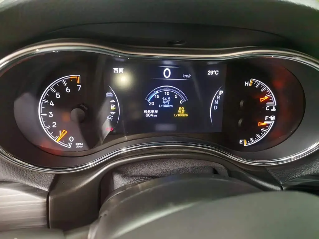 Jeep Grand Cherokee 2022 — Photo 4/20