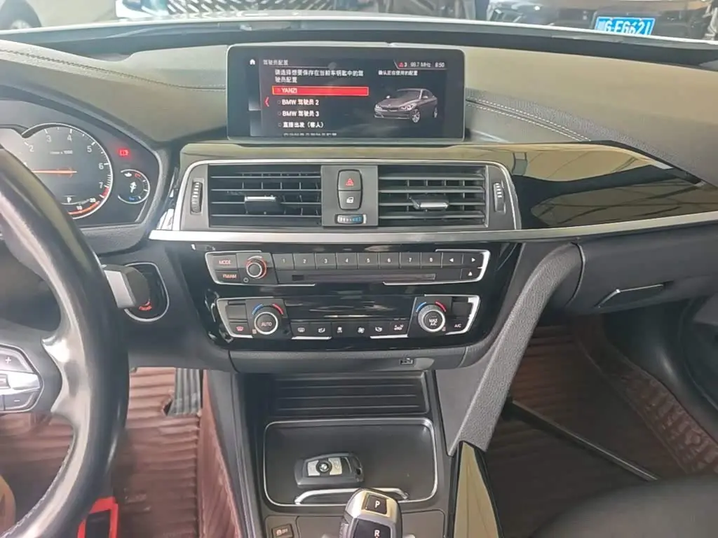 BMW 3 Series GT 2021 — Фото 13/20