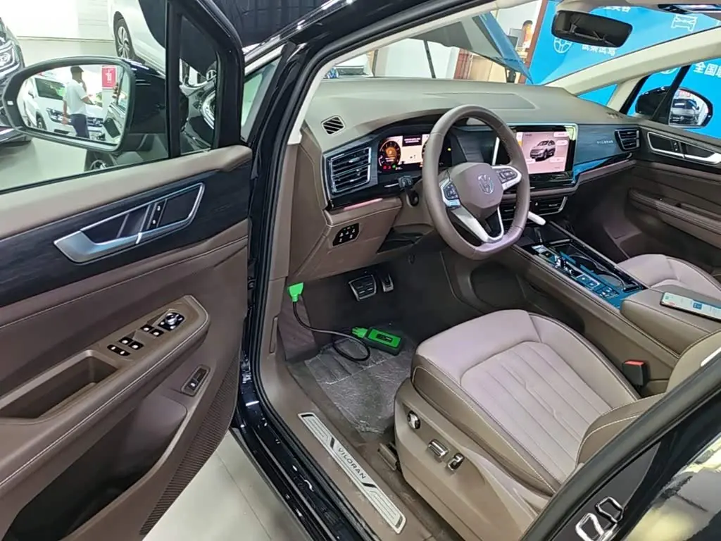 Volkswagen Viloran 2025 — Şəkil 16/20