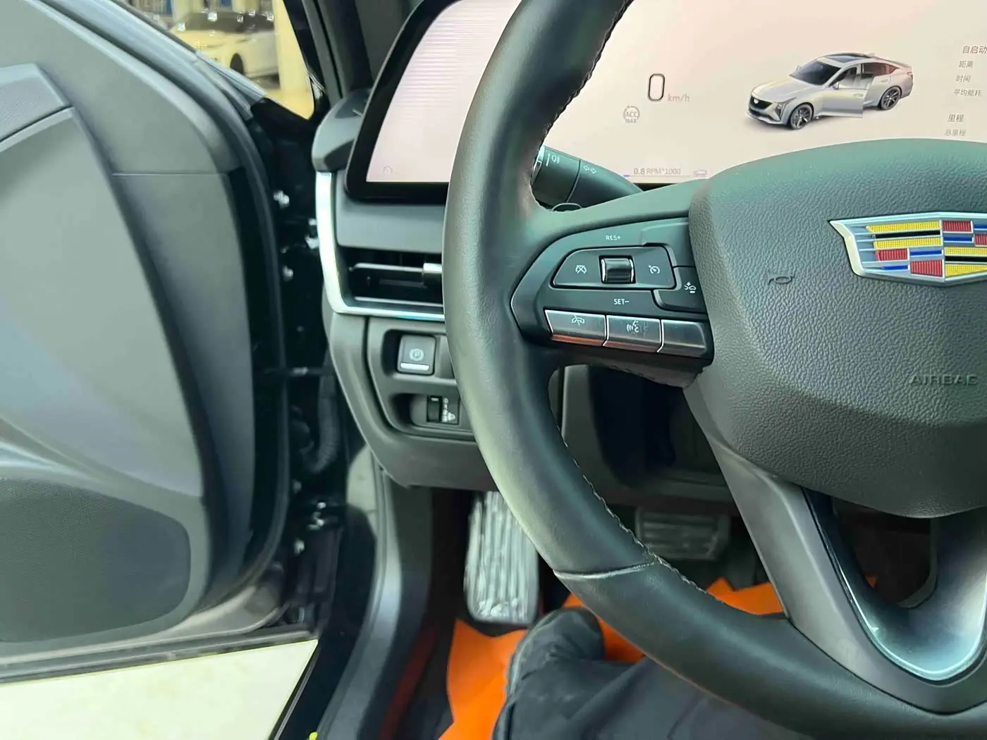 Cadillac CT5 2025 — Photo 12/20