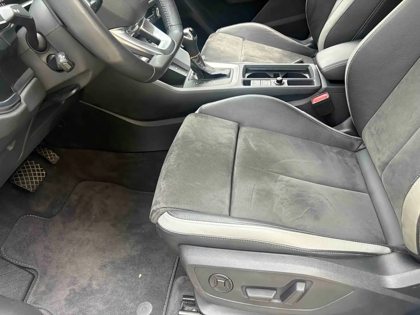 Audi Q3 2021 — Photo 6/20