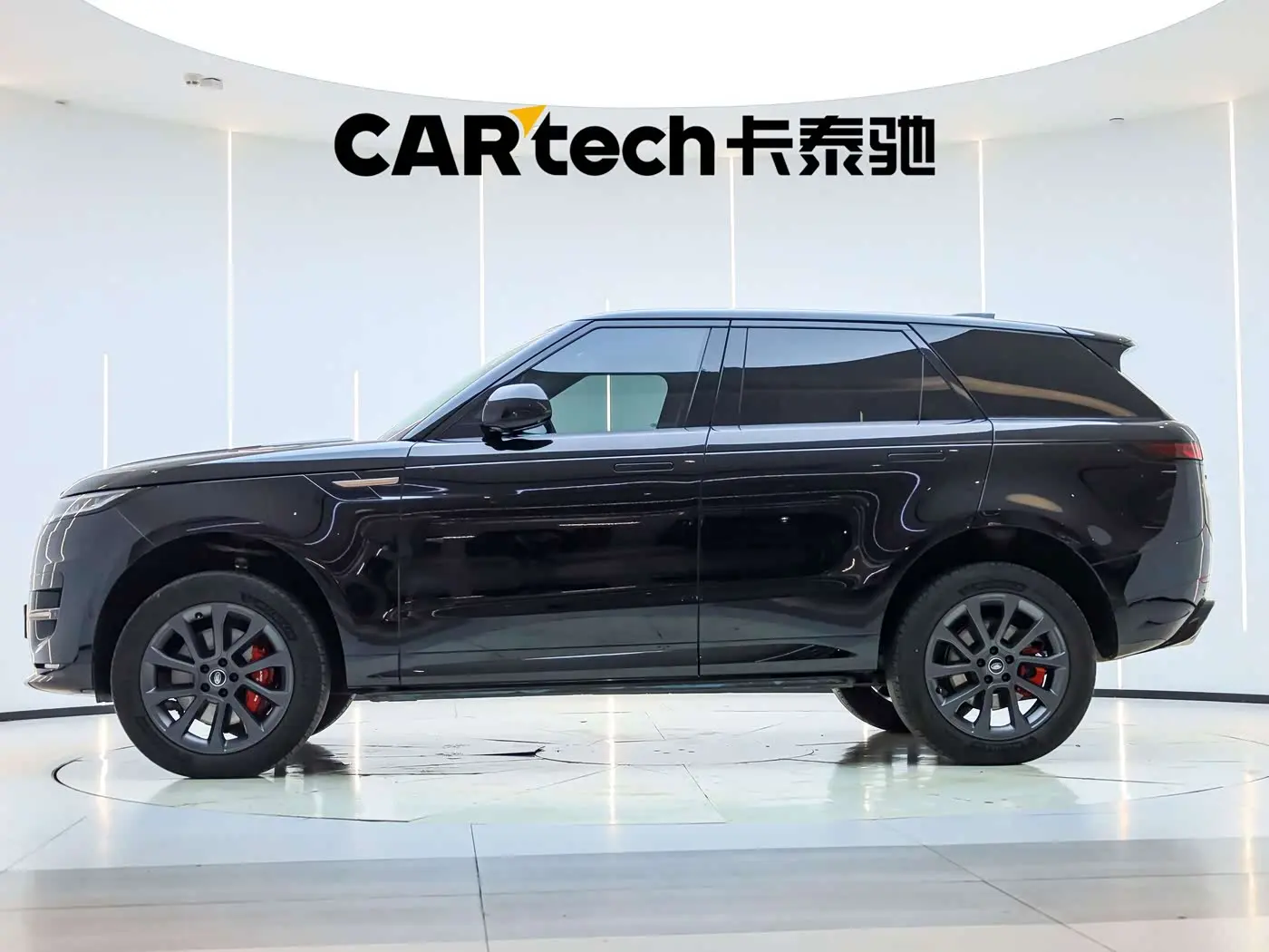 Land Rover Range Rover Sport 2024 — Photo 4/15