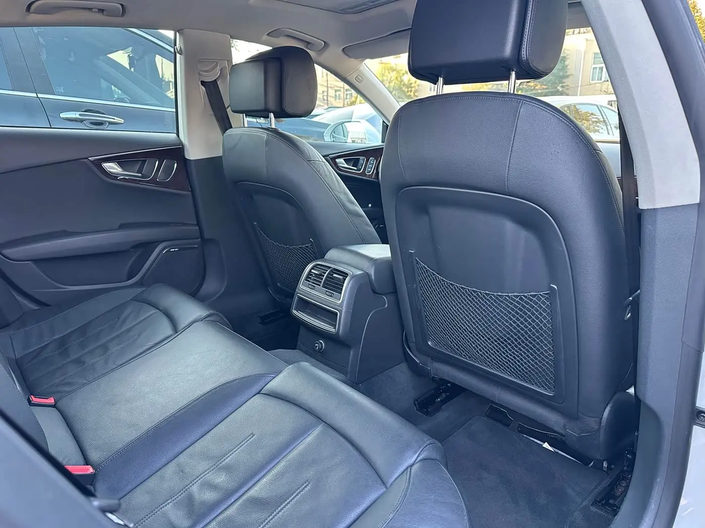 Audi A7 2014 — Photo 15/16