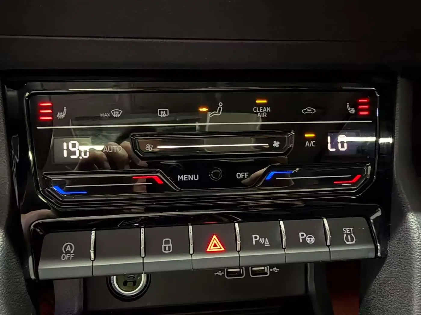 Škoda Karoq 2022 — Photo 6/11