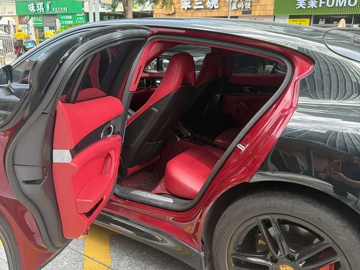 Porsche Panamera 2013 — Photo 10/20