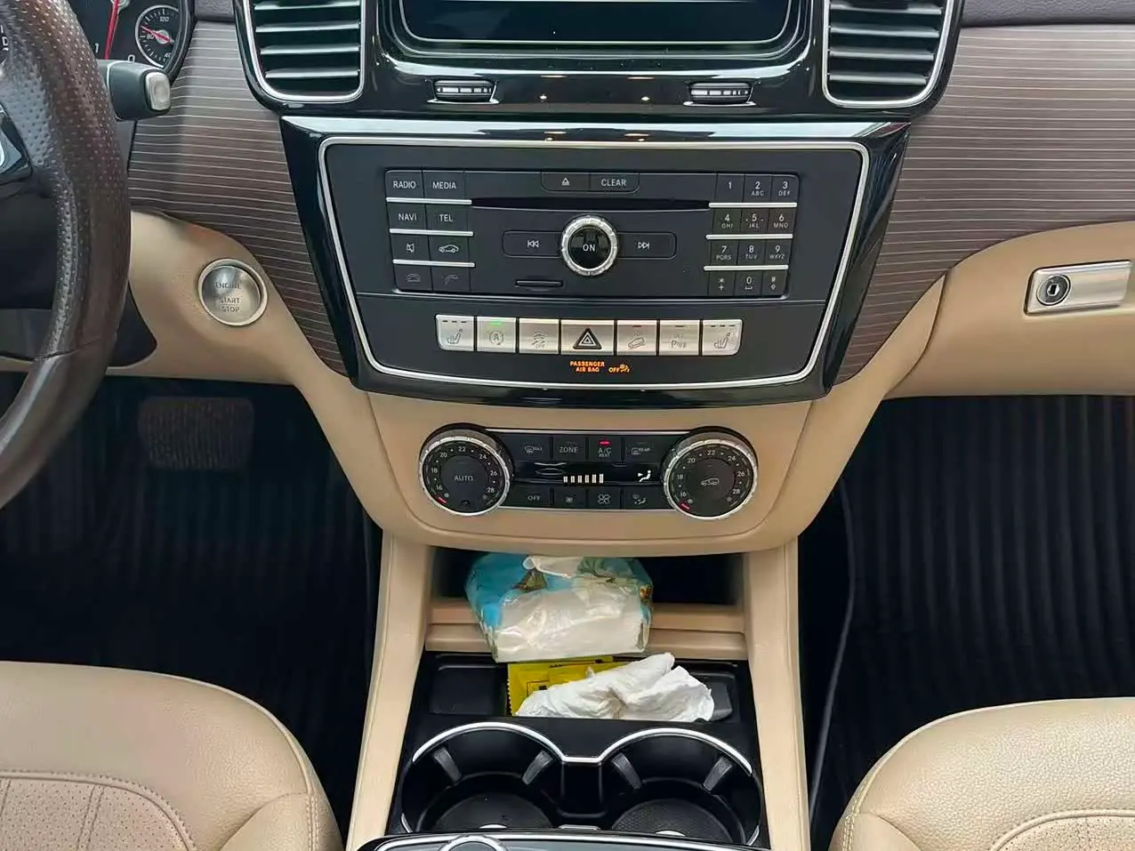 Mercedes-Benz GLE 2018 — Фото 11/12