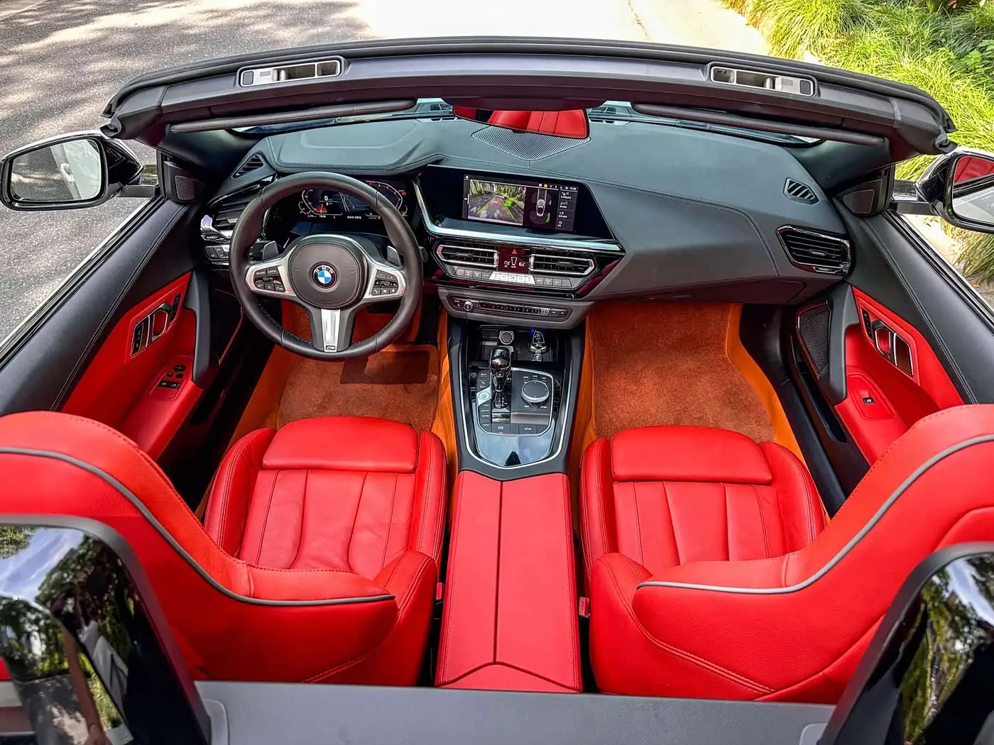 BMW Z4 2023 — Photo 8/15