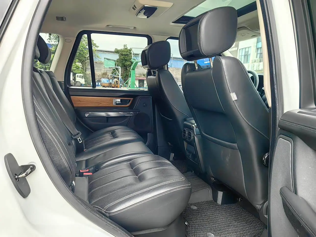 Land Rover Range Rover Sport 2012 — Фото 8/20