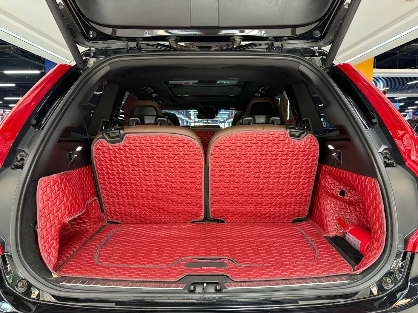 Volvo XC90 2022 — Фото 13/16