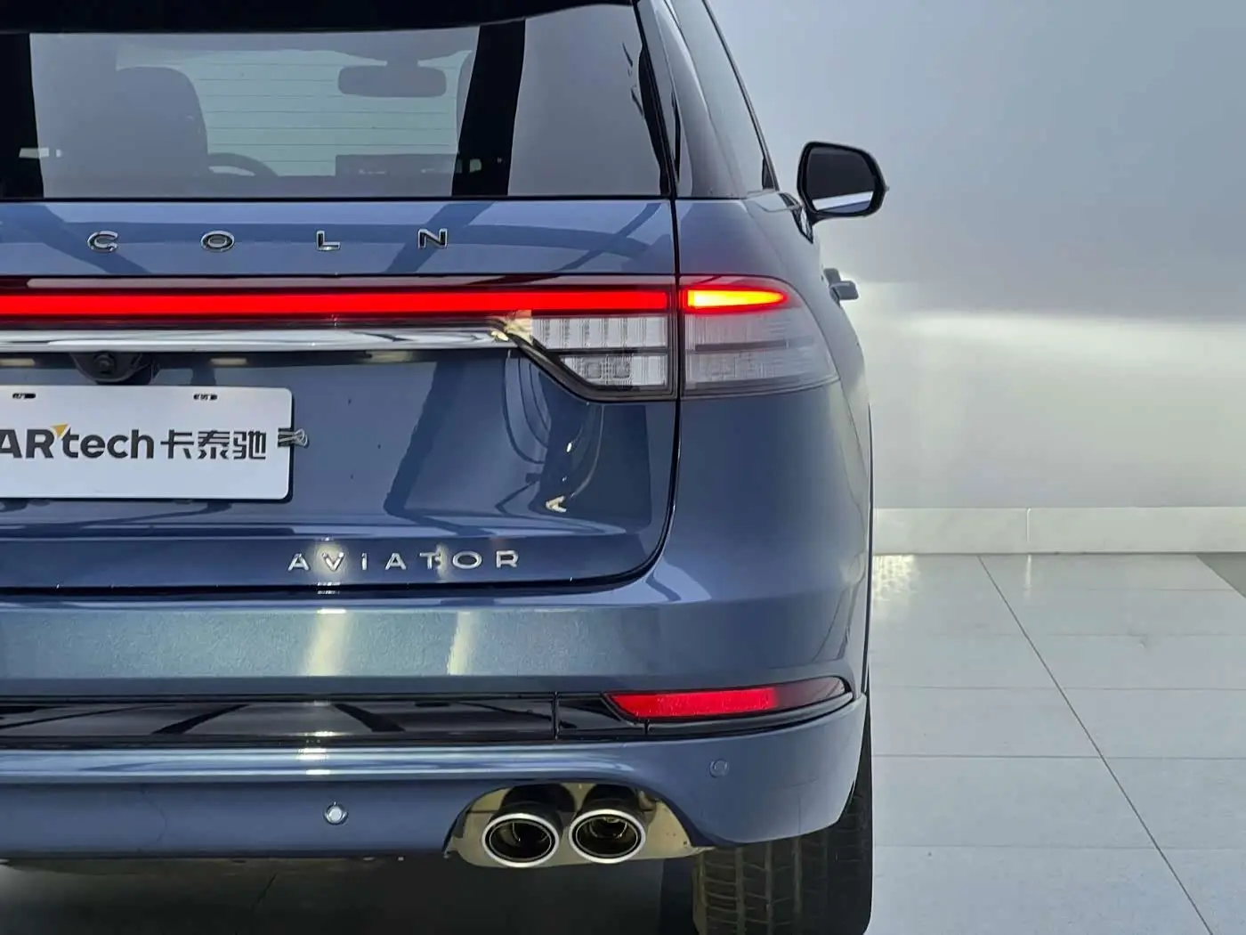 Lincoln Aviator 2020 — Photo 8/9